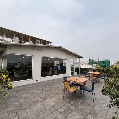 Hotel Royal Livin Varanasi Ngoại thất bức ảnh
