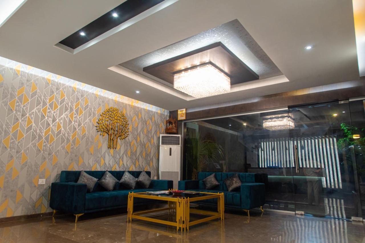 Hotel Royal Livin Varanasi Ngoại thất bức ảnh