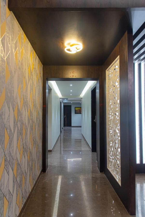 Hotel Royal Livin Varanasi Ngoại thất bức ảnh
