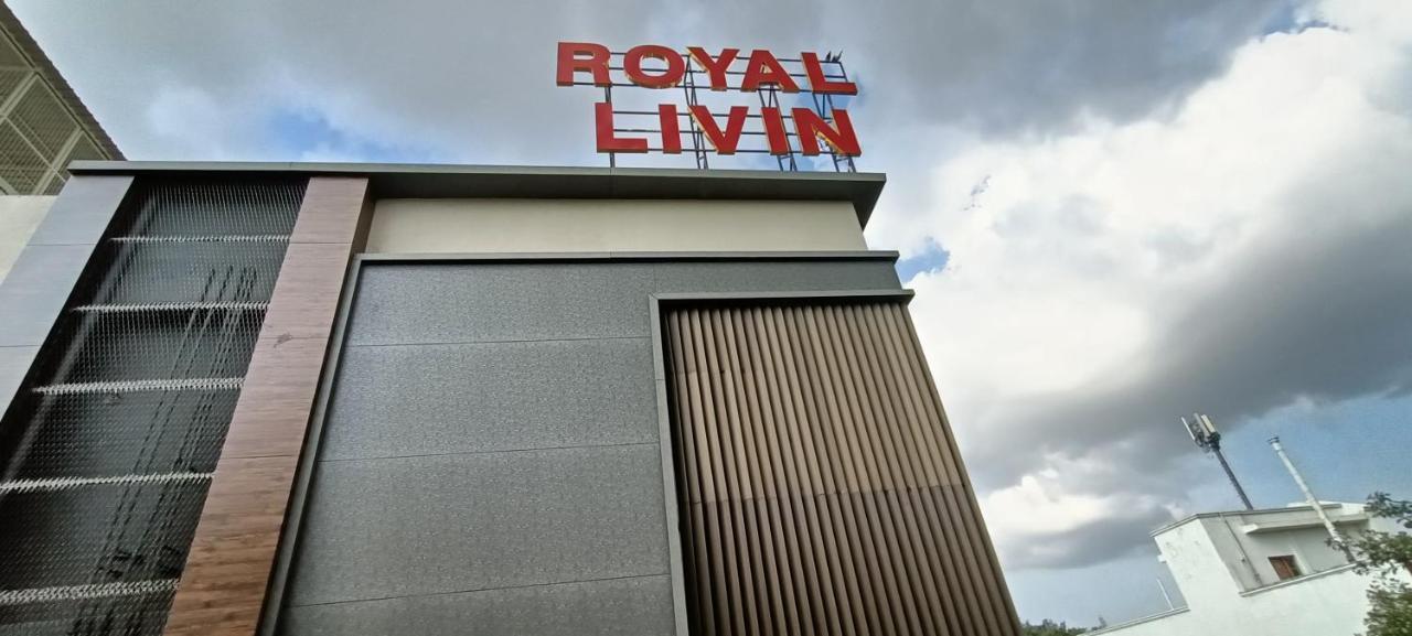 Hotel Royal Livin Varanasi Ngoại thất bức ảnh