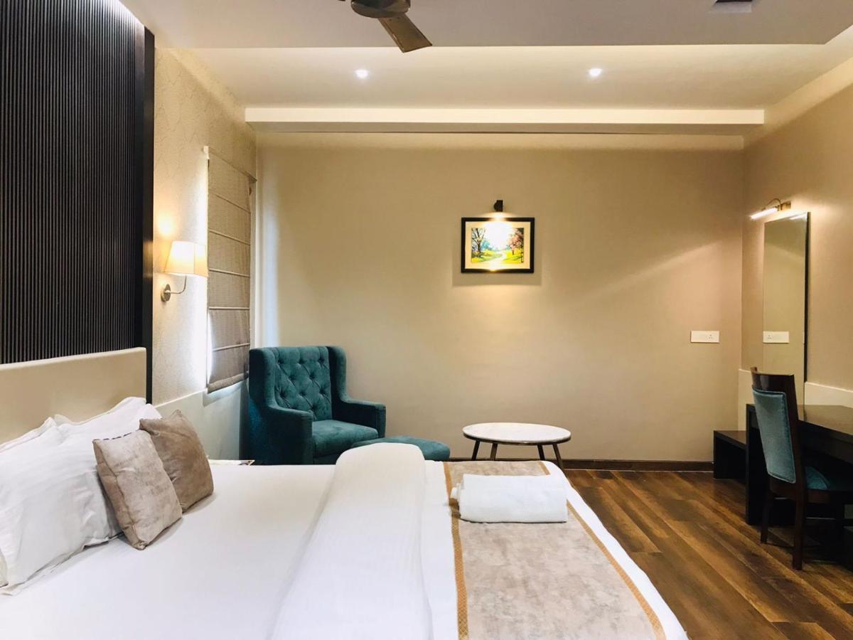 Hotel Royal Livin Varanasi Ngoại thất bức ảnh
