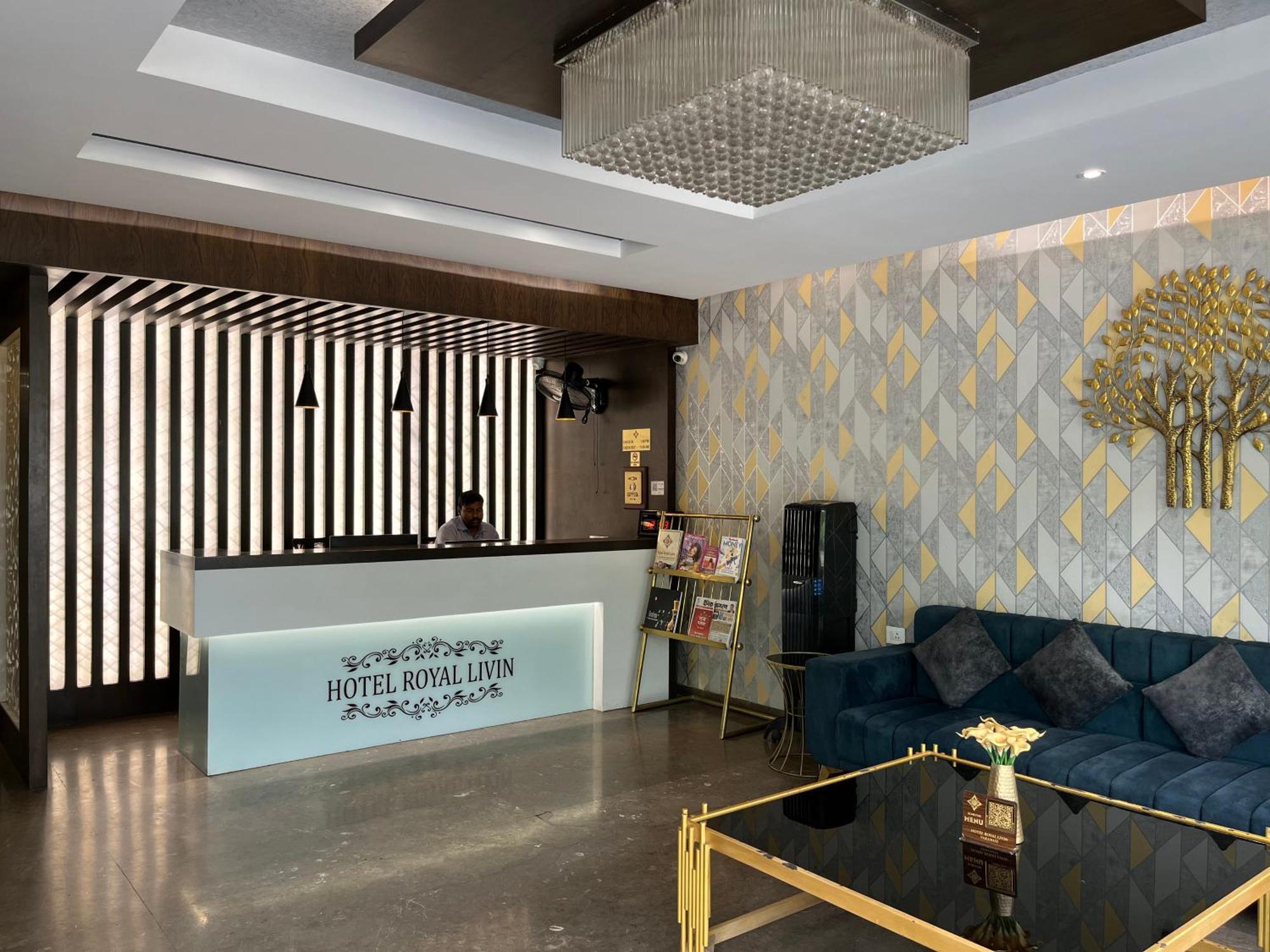 Hotel Royal Livin Varanasi Ngoại thất bức ảnh