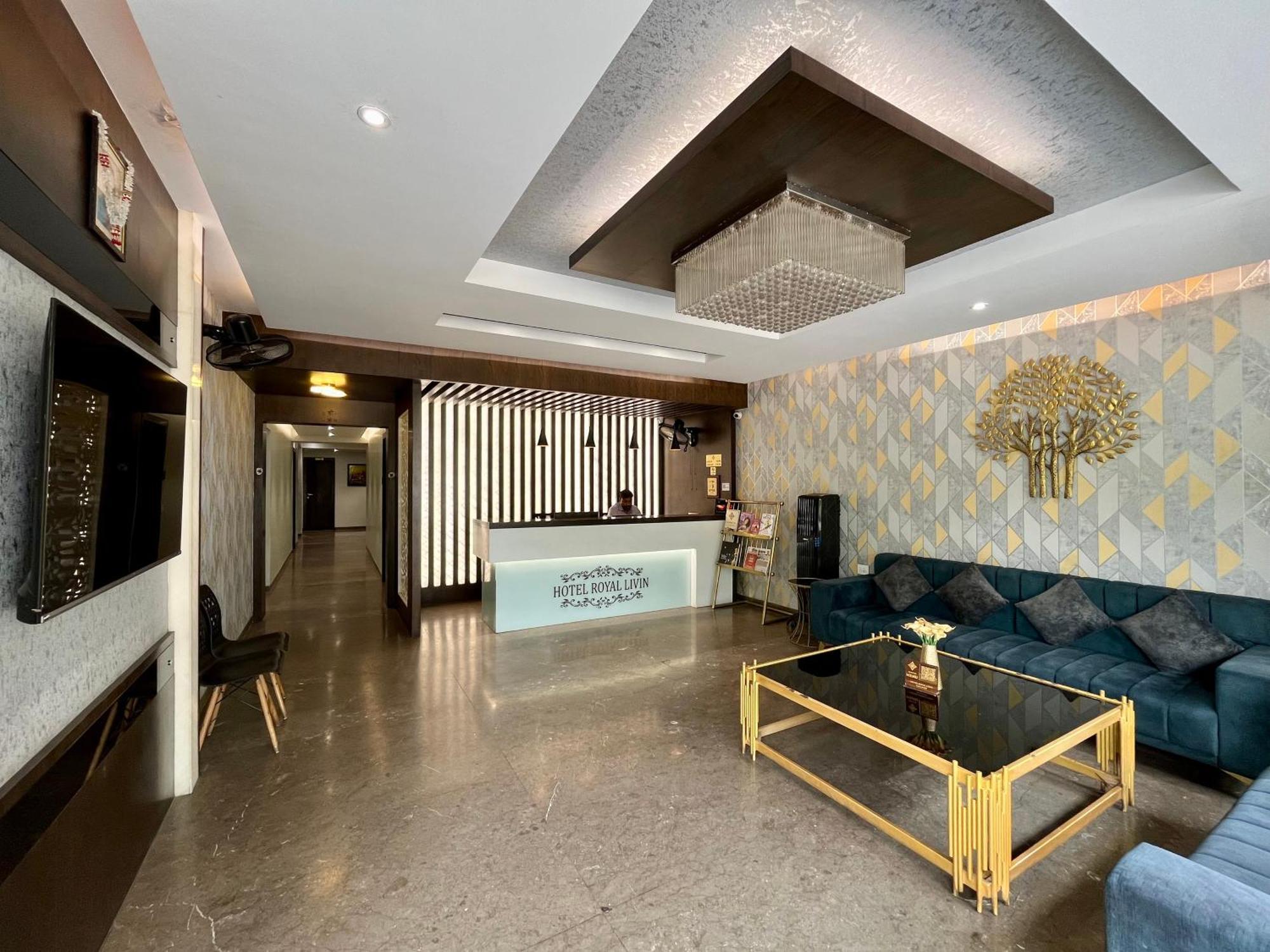 Hotel Royal Livin Varanasi Ngoại thất bức ảnh