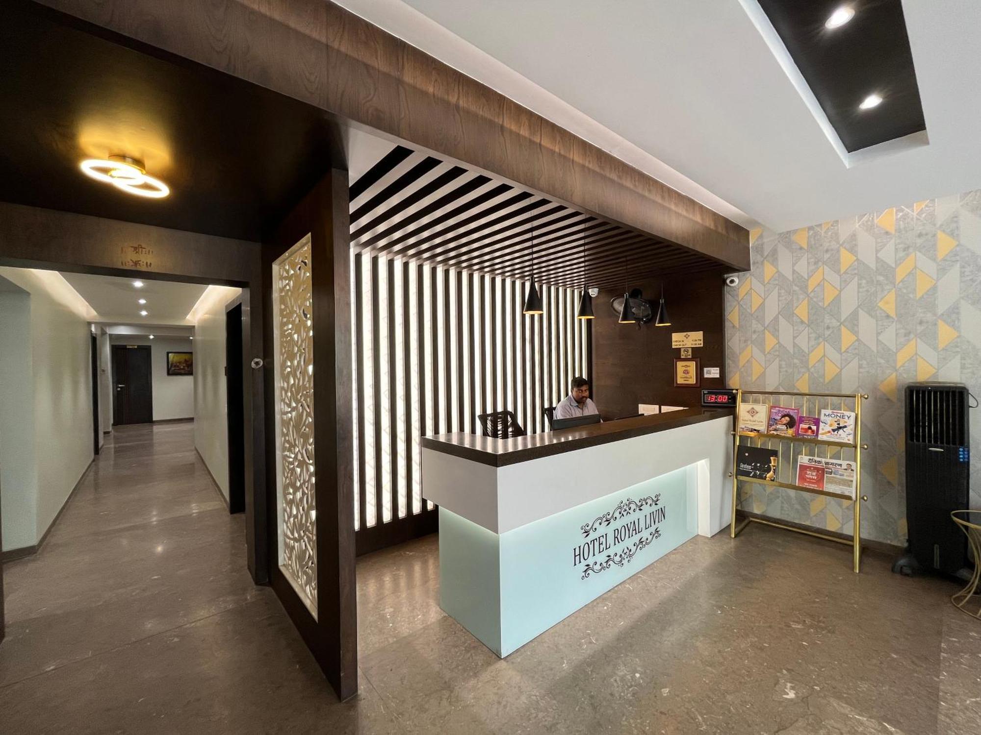 Hotel Royal Livin Varanasi Ngoại thất bức ảnh