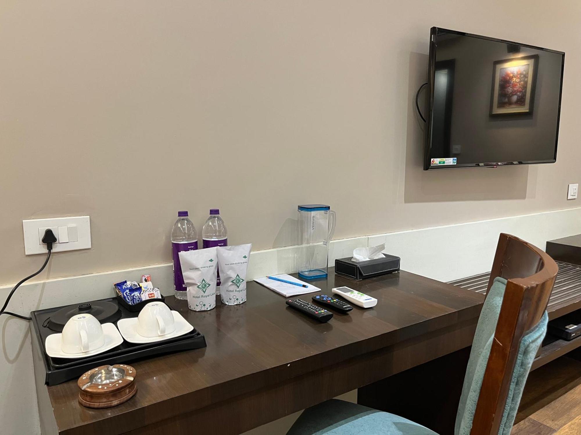 Hotel Royal Livin Varanasi Ngoại thất bức ảnh