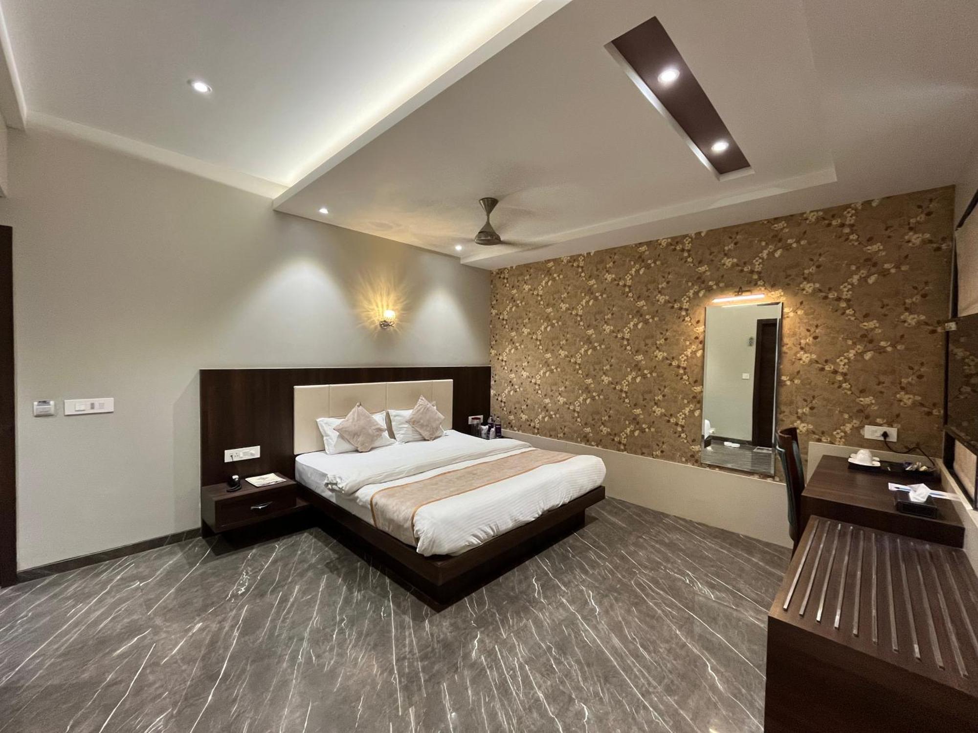 Hotel Royal Livin Varanasi Ngoại thất bức ảnh